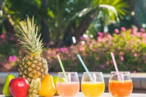 Smoothie vs Juice: Texture, Fiber, Prep, and Uses